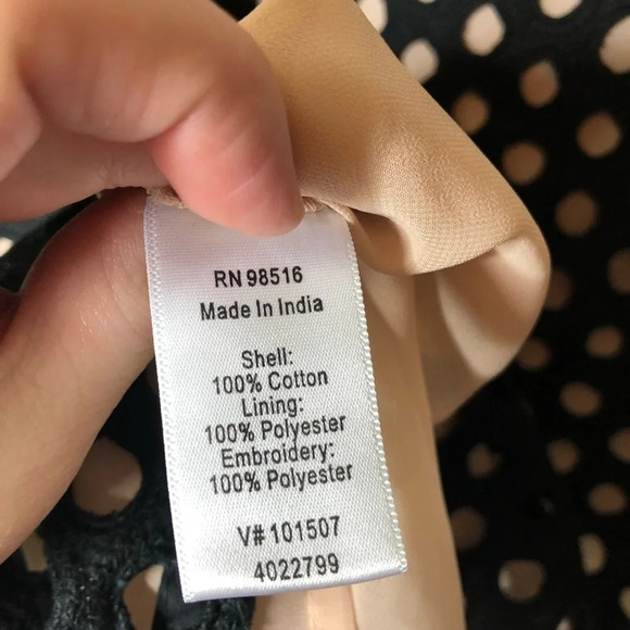 Coldwater Creek Black Eyelet Overlay Blouse Size 14 - Picture 7 of 7